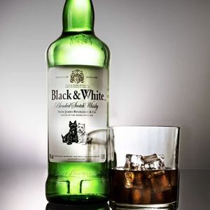 imagem do produto WHISK BLACK WHITE