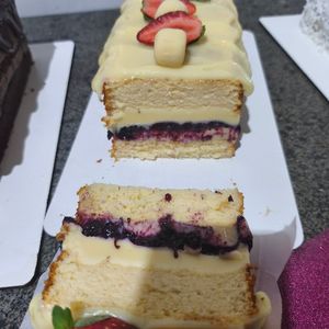 imagem do produto Fatia de torta Ninho/geleia de frutas vermelhas