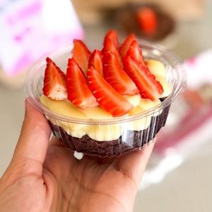 imagem do produto Brownie recheado com morangos 