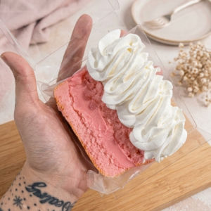 imagem do produto Fatia de Bolo Ninho com Nutella Outubro Rosa 
