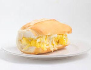imagem do produto Pão com ovos mexidos 