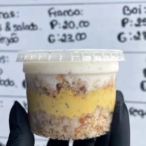 imagem do produto Bolo de maracujá com coco