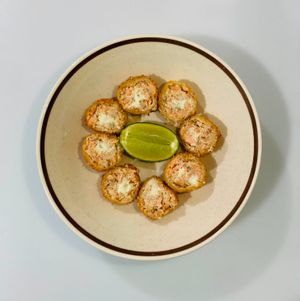 imagem do produto Bolinho de salmão recheado