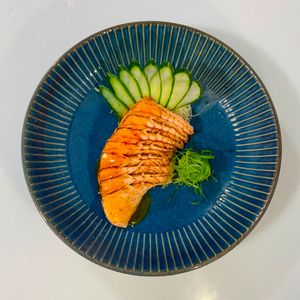 imagem do produto Sashimi salmão maçaricado com geleia de pimenta (8 un.)