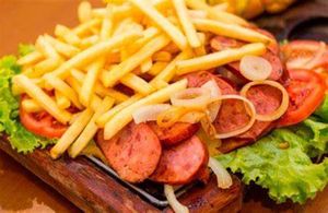 imagem do produto Tira gosto Calabresa acebolada\ Batata Frita