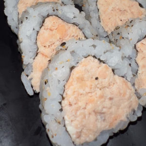 imagem do produto 10 und uramaki salmão grelhado