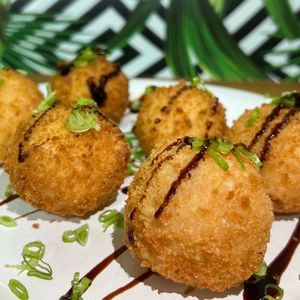 imagem do produto 10 und Bolinho salmão grelhado