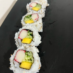 imagem do produto 10 und uramaki Califórnia