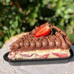 imagem do produto Fatia ninho ,morango e chocolate