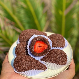 imagem do produto Coxinha de morango tradicional