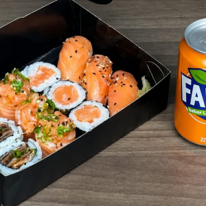 imagem do produto Combinado 12 peças + Fanta laranja lata 220ml