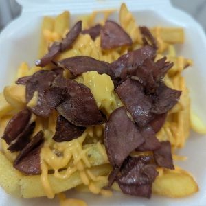 imagem do produto Batata frita com cheddar e calabresa
