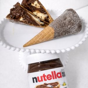 imagem do produto Cone trufado de Ninho com Nutella 