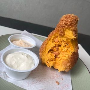 imagem do produto Super coxinha crocante - Franbacon com cheddar
