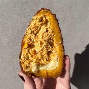 imagem do produto Super coxinha crocante - Frango com cream cheese