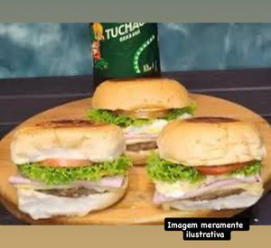 imagem do produto 3 X-Salada tradicional + refrigerante de 1,5L
