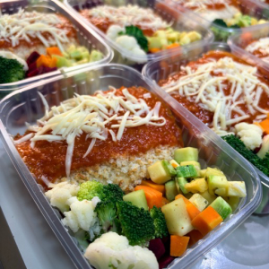 imagem do produto Frango à parmegiana com arroz e legumes