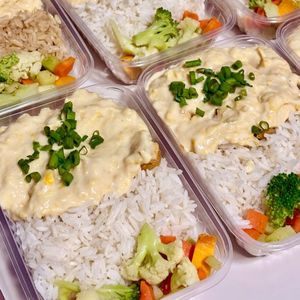 imagem do produto Frango cremoso com creme de milho, arroz e legumes