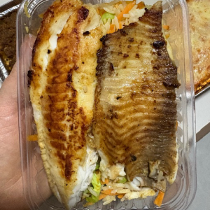 imagem do produto Tilápia grelhada com arroz e legumes