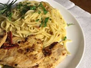 imagem do produto Macarrão Alho E Óleo Com File De Frango
