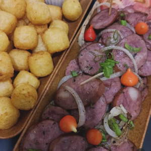 imagem do produto Calabresa acebolada c/mandioquinha ou batata