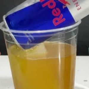 imagem do produto Copão cavalo branco com Red Bull 700ml