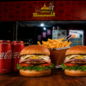 imagem do produto 2 X Eggs + 2 Coca Lata + Porção de Batata fritas P