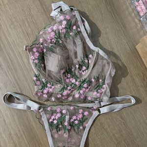 imagem do produto Conjunto Larrisa 48/50
