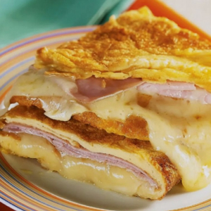 imagem do produto Omelete recheado queijo, presunto, tomate e orégano