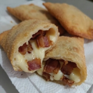 imagem do produto Enroladinho Queijo com Bacon