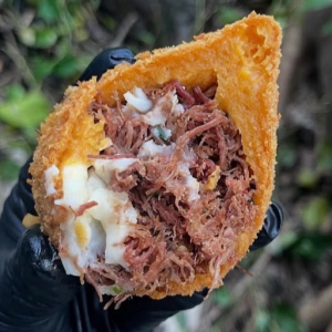 imagem do produto COXINHA DE COSTELA C/CREAM CHEESE 