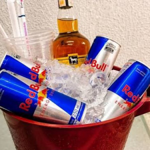 imagem do produto CAVALO BRANCO RED BULL