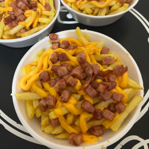 imagem do produto Fritas cheddar e bacon G