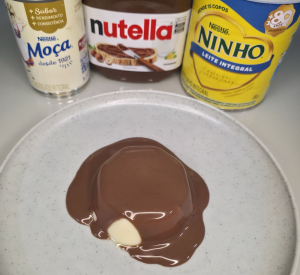 imagem do produto Pudim Gourmet de Leite Moça com Leite Ninho e Cobertura de Nutella
