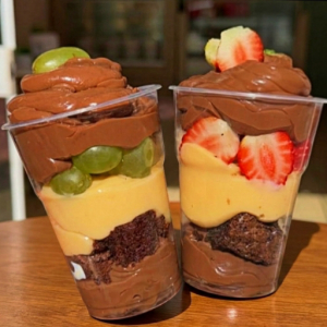 imagem do produto Copo de morango com brownie