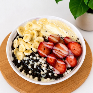 imagem do produto Marmitex Chocoball + Morango + Banana + Leite Ninho + Leite Condensado 750ml