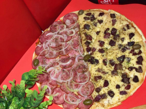 imagem do produto Pizza 30cm ( 2 Sabores Media 6 Fatias)