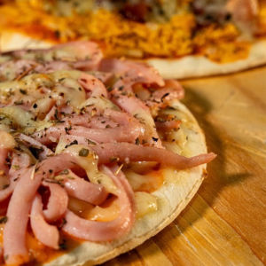 imagem do produto Mini pizza calabresa com Queijo 