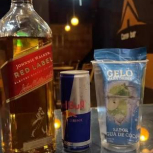 imagem do produto Red label com Red Bull 