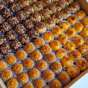 imagem do produto Cento de doce linha especial (100 doces)