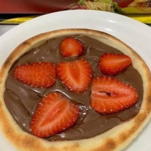 imagem do produto Esfiha Chocoate com Morango
