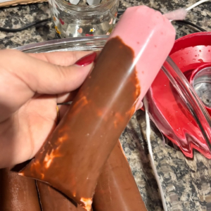 imagem do produto MORANGO COM CHOCOLATE 