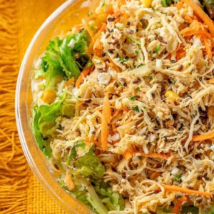 imagem do produto Salada de frango desfiado