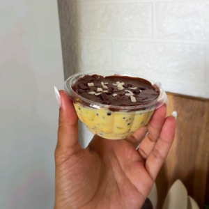 imagem do produto Bombom aberto Maracujá com brownie