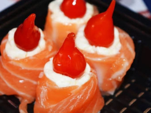 imagem do produto 04 Un - Gunkan Salmão com Pimenta Biquinho