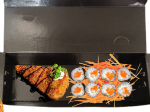 imagem do produto Combo Temaki Hot + 08 Hossomaki Philadelphia