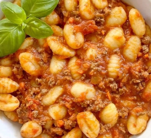 imagem do produto Gnocchi de Batata Fatto a Mano com Molho Alla Bolonhesa