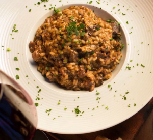 imagem do produto Risoto de Contra Filé, Bacon ao Molho Gorgonzola 