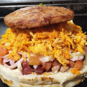 imagem do produto X-FRANGO COM BACON 