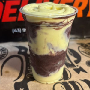imagem do produto Açaí com creme artesanal de chocolate Branco 300ml